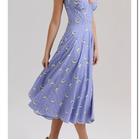House of CB Elegant Blue Floral Midi Dress - Picture 7 of 8